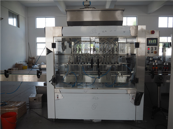 වෘත්තීය නිෂ්පාදකයා ස්වයංක්රීය තෙල් පිරවීමේ යන්ත්රය